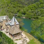 Chateau De Salamon - Privee * Réquista