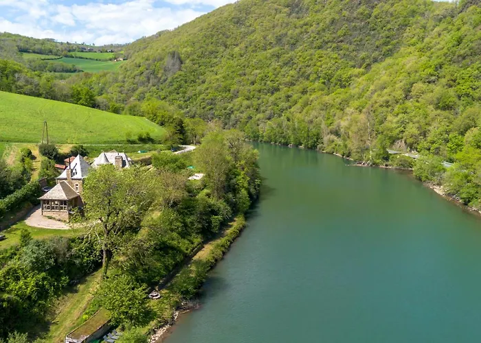 Chateau De Salamon - Privee * Réquista