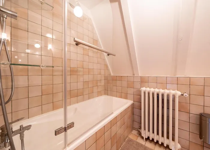 Chateau De Salamon - Privee Réquista