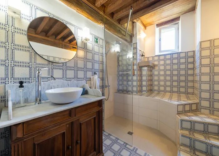 Chateau De Salamon - Privee * Réquista